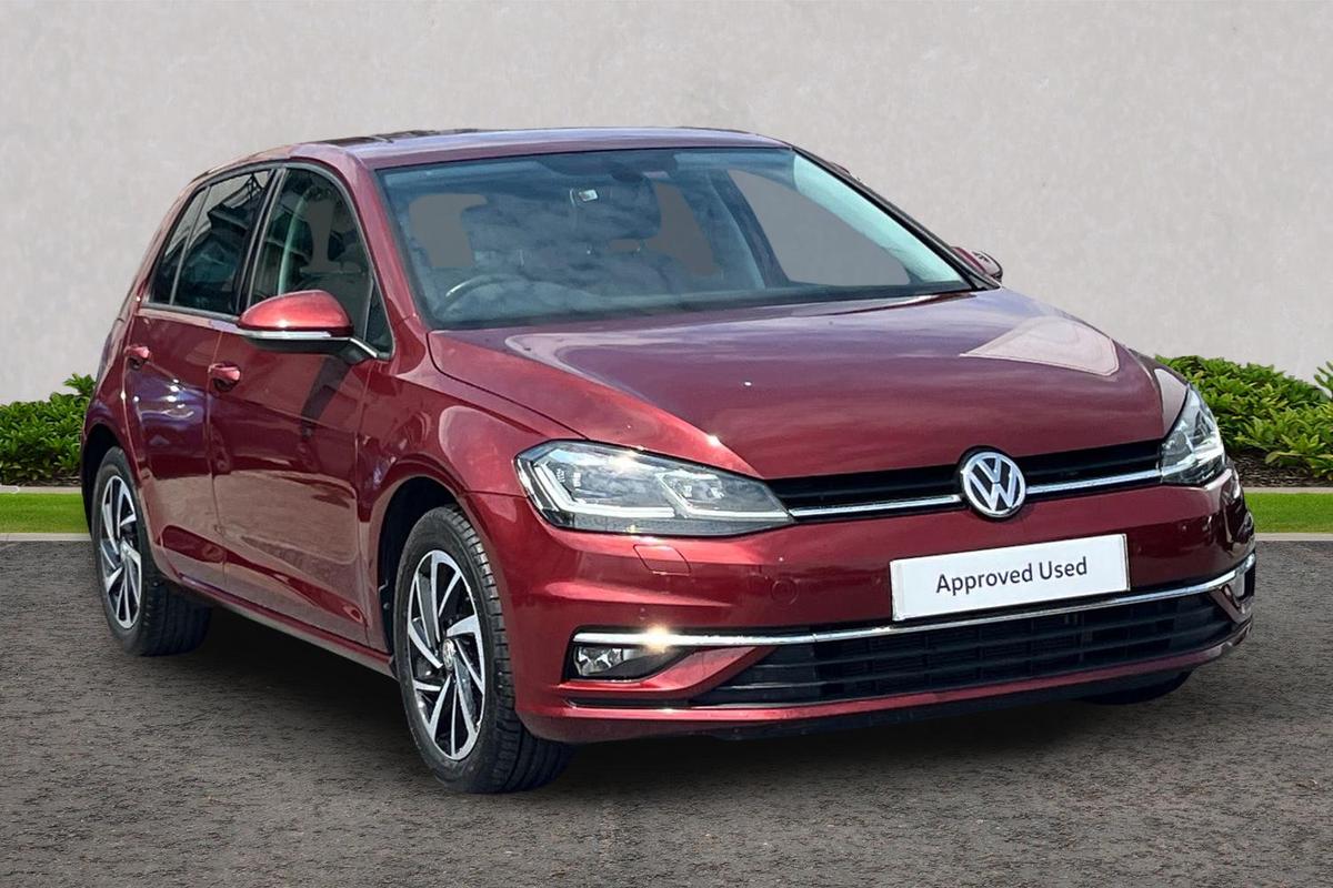 Main listing image - Volkswagen Golf