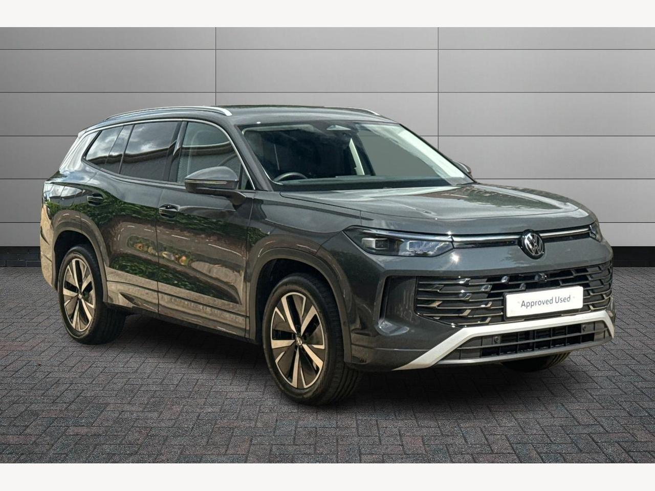 Main listing image - Volkswagen Tayron