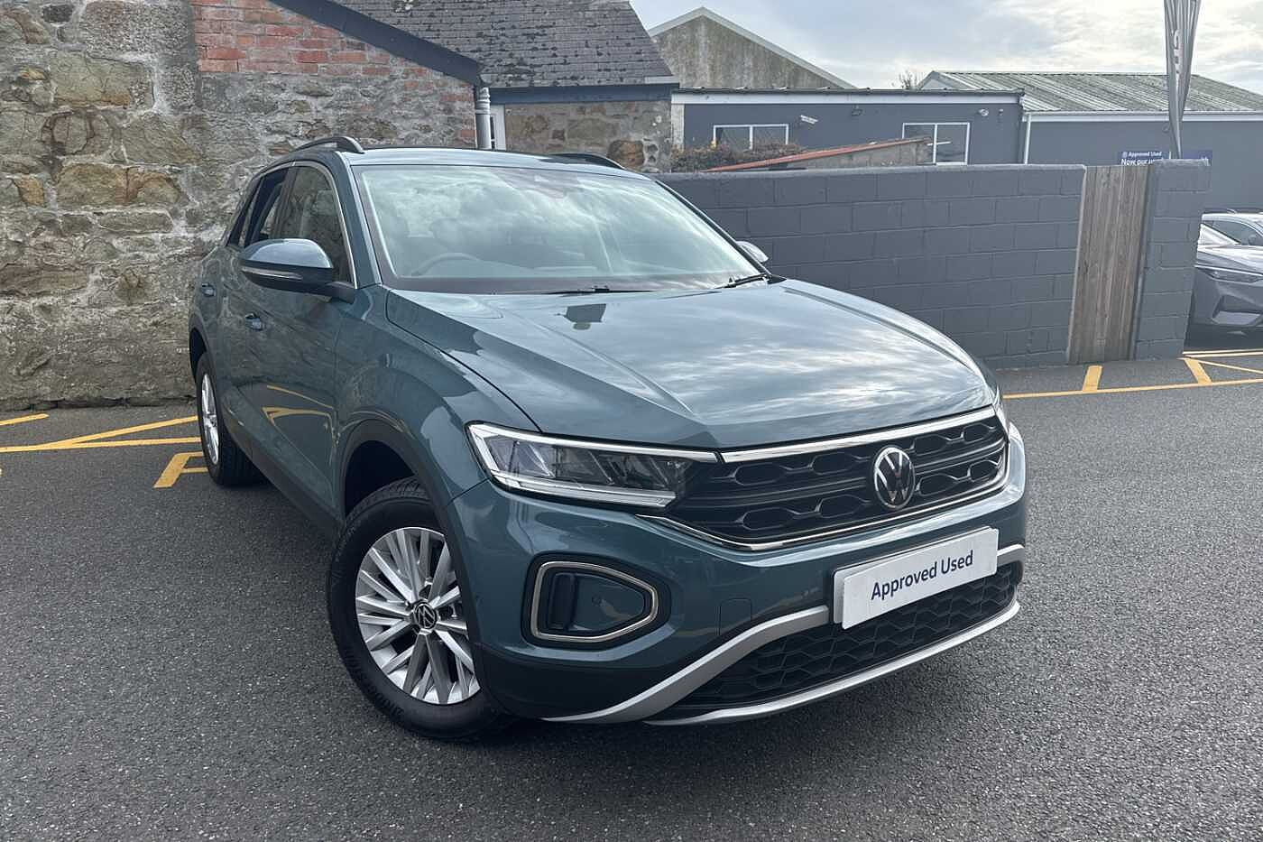 Main listing image - Volkswagen T-Roc