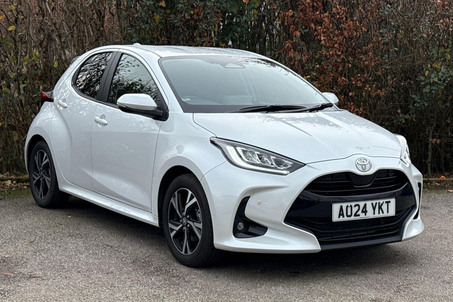Main listing image - Toyota Yaris