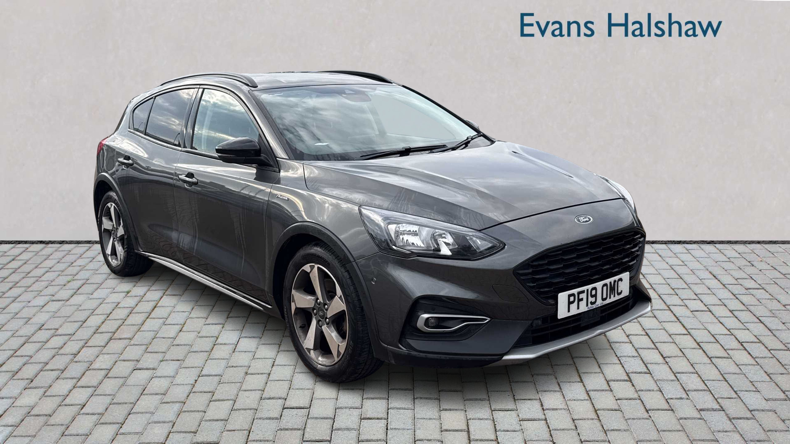Main listing image - Ford Focus Active