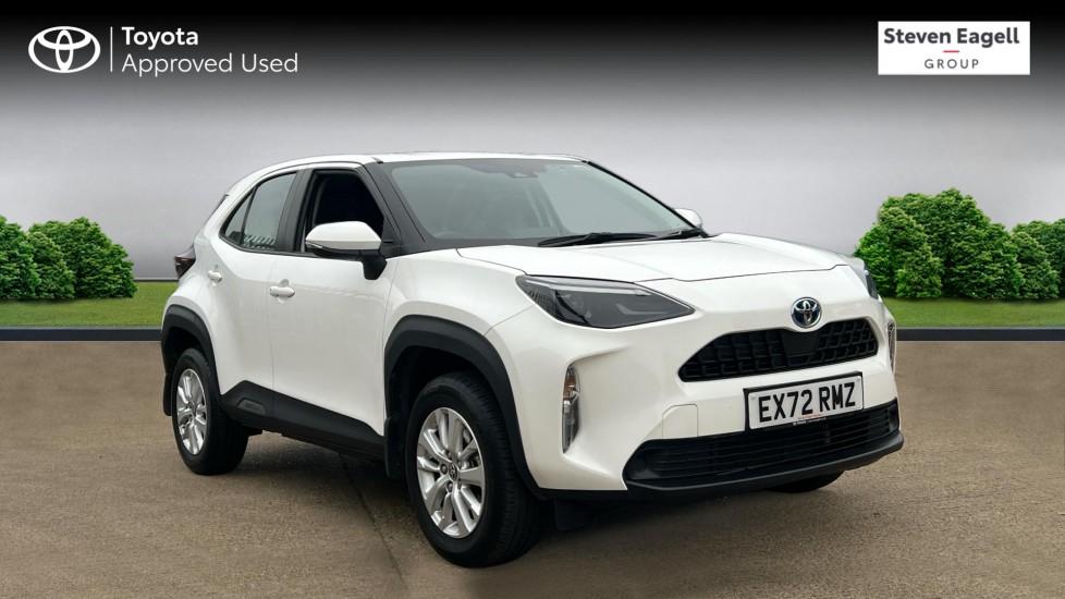 Main listing image - Toyota Yaris Cross