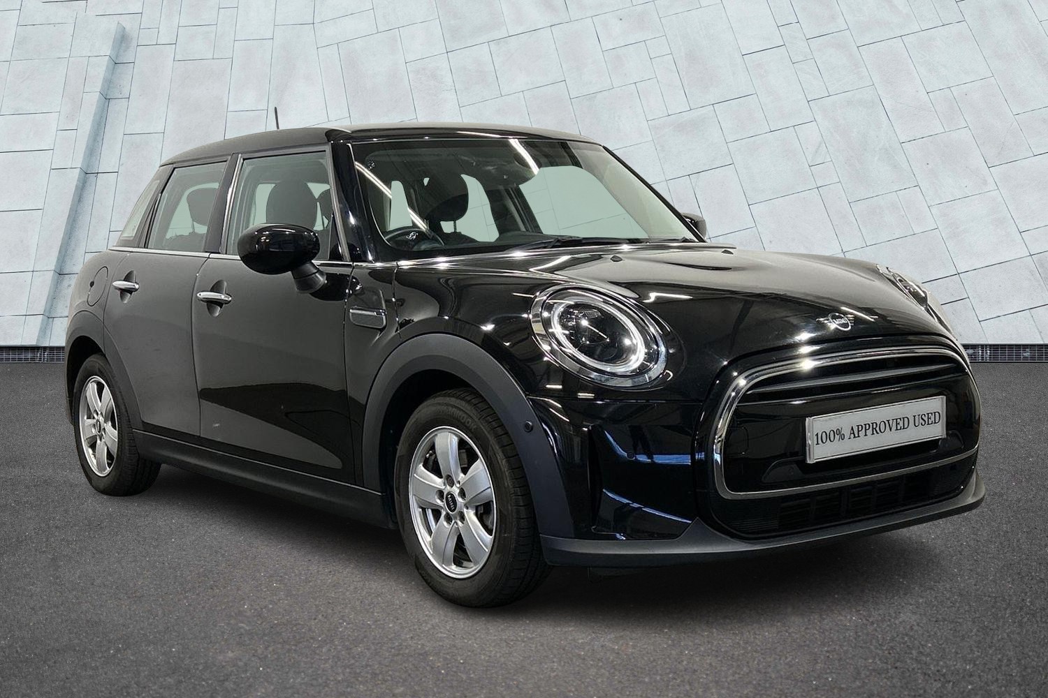 Main listing image - MINI Hatchback 5dr