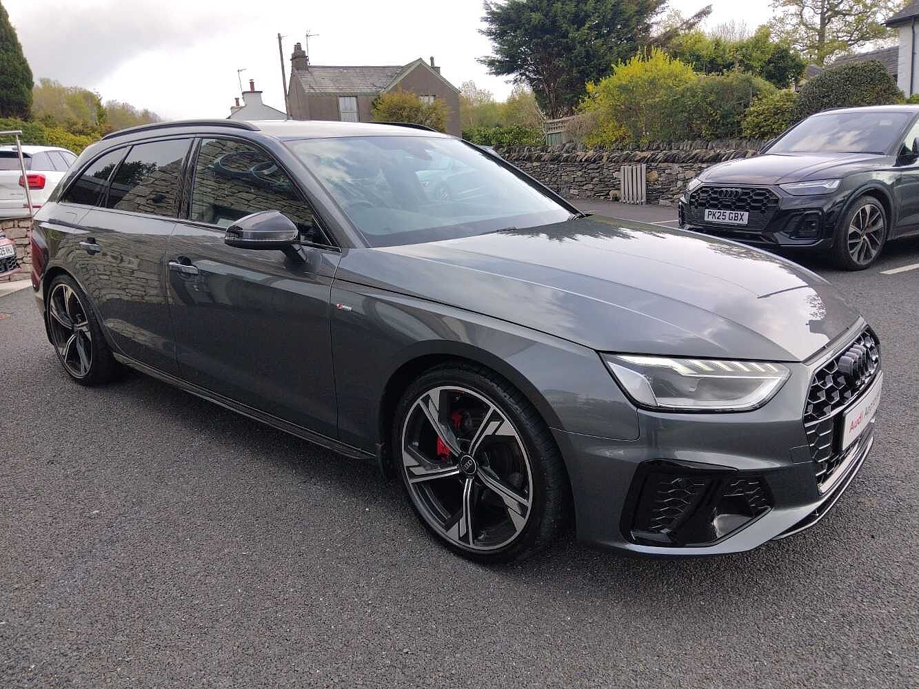 Main listing image - Audi A4 Avant
