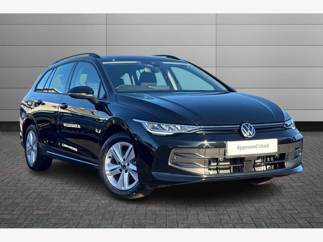 Main listing image - Volkswagen Golf Estate