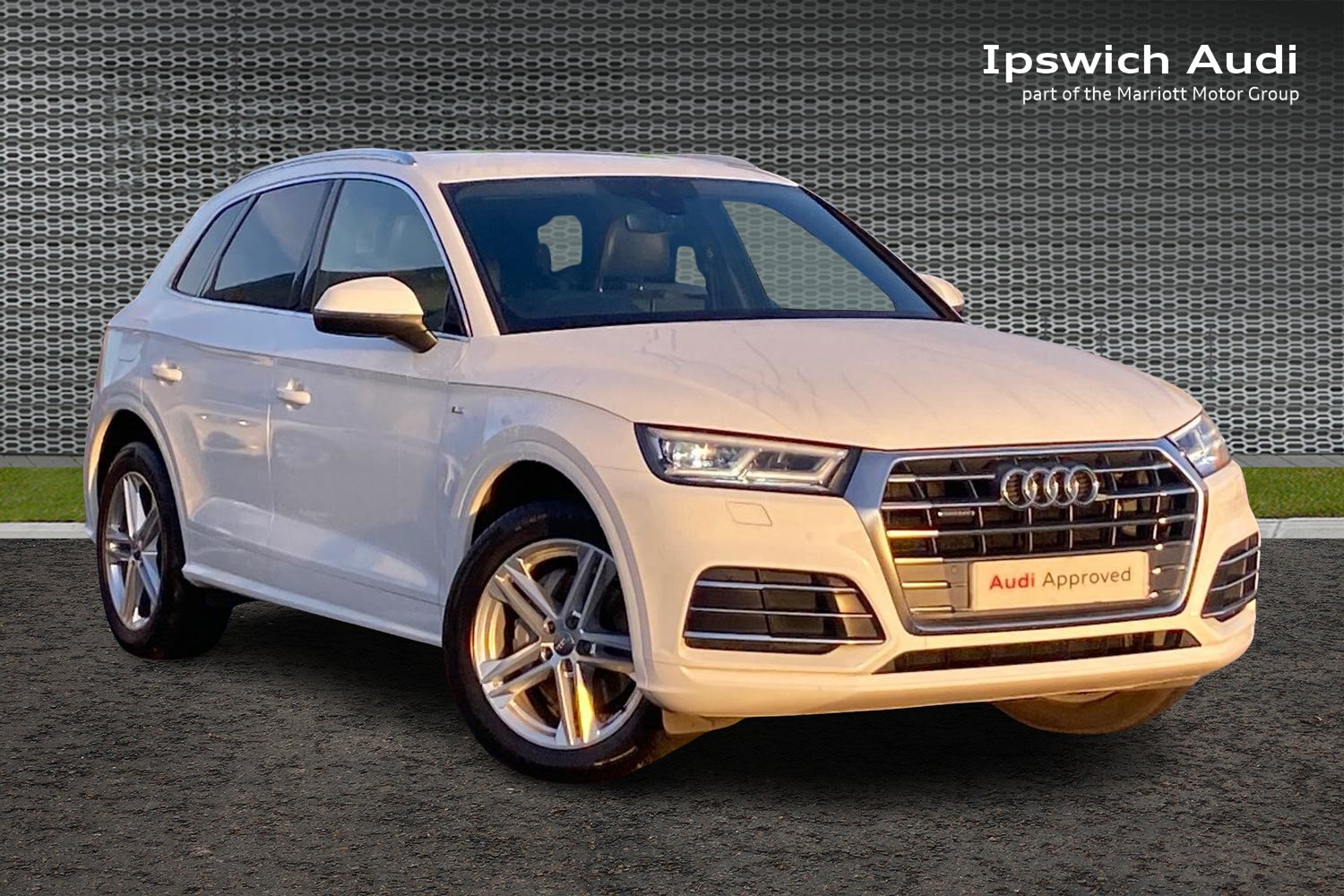 Main listing image - Audi Q5