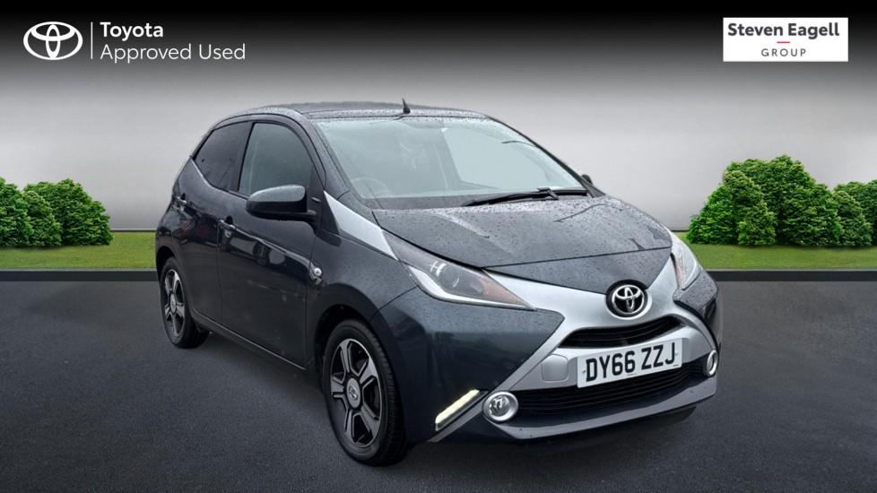 Main listing image - Toyota Aygo