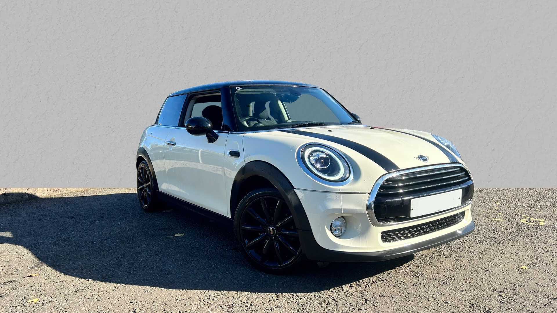 Main listing image - MINI Hatchback