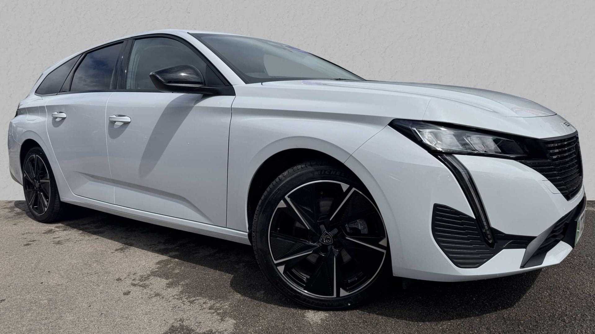 Main listing image - Peugeot e-308