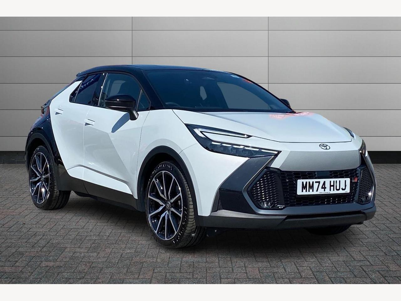 Main listing image - Toyota C-HR