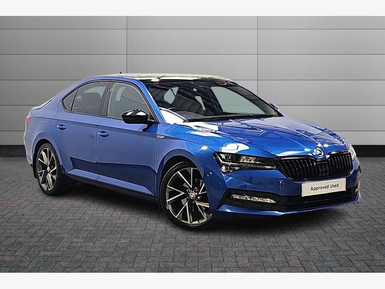 Main listing image - Skoda Superb