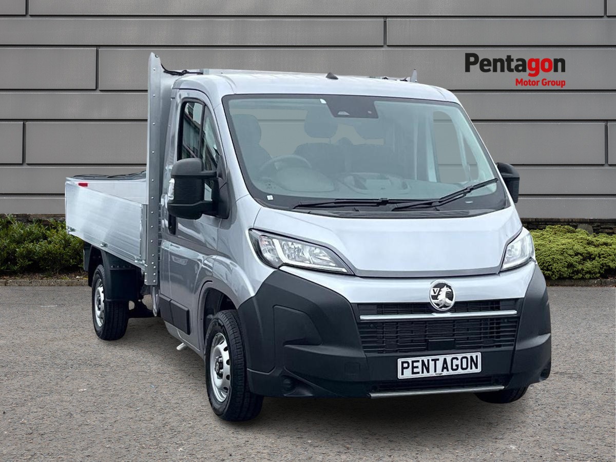 Main listing image - Vauxhall Movano