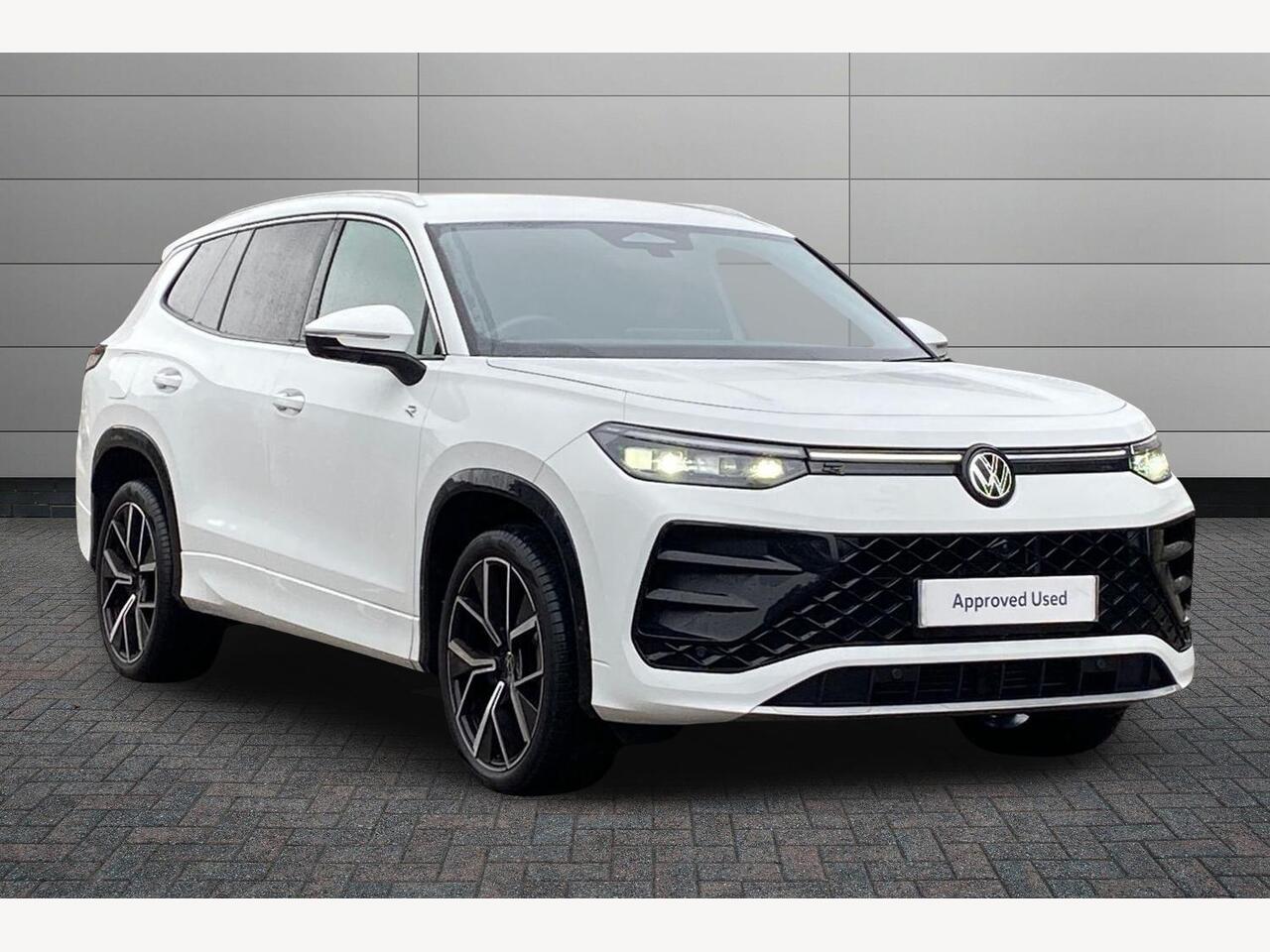 Main listing image - Volkswagen Tayron