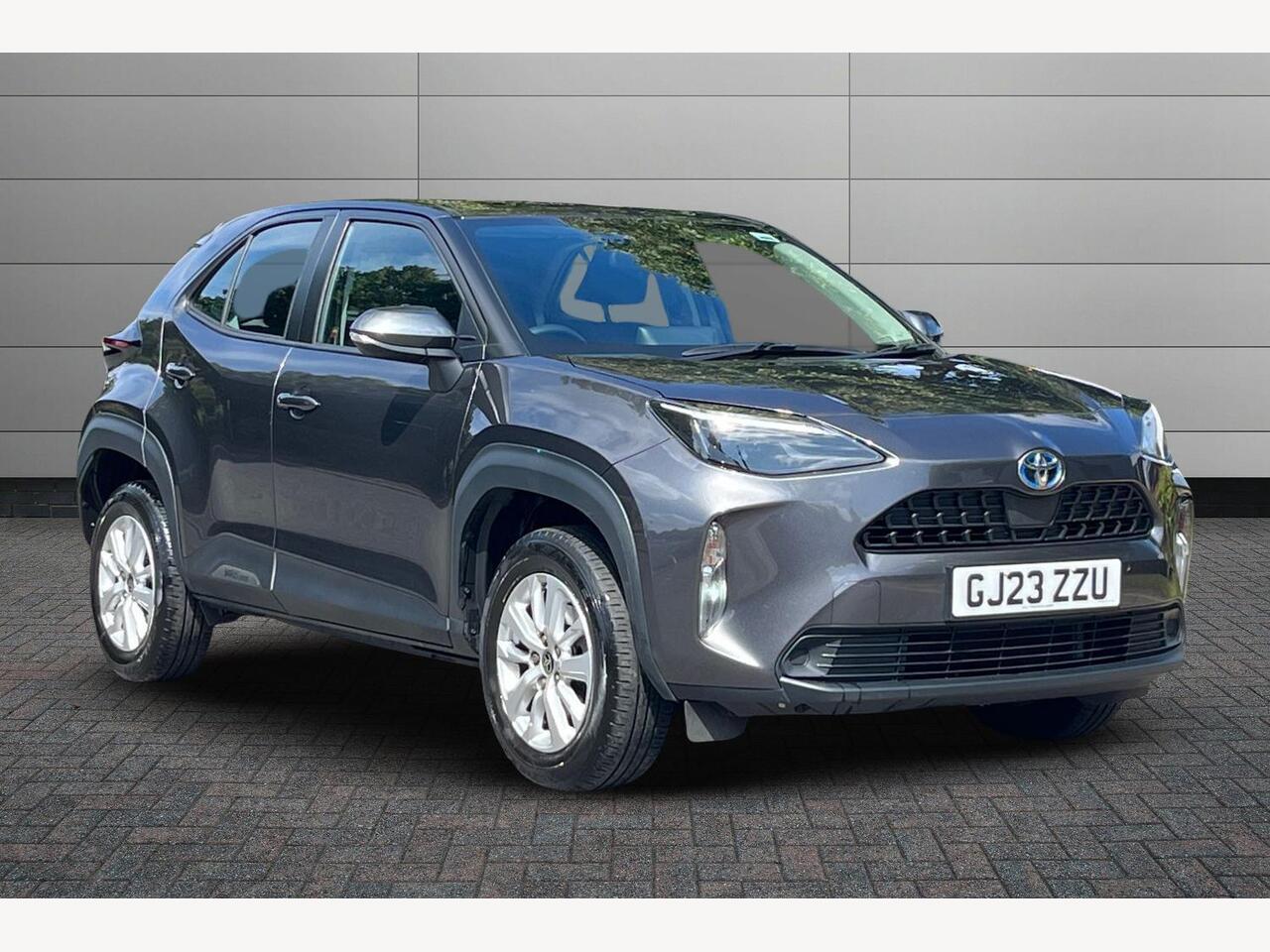 Main listing image - Toyota Yaris Cross