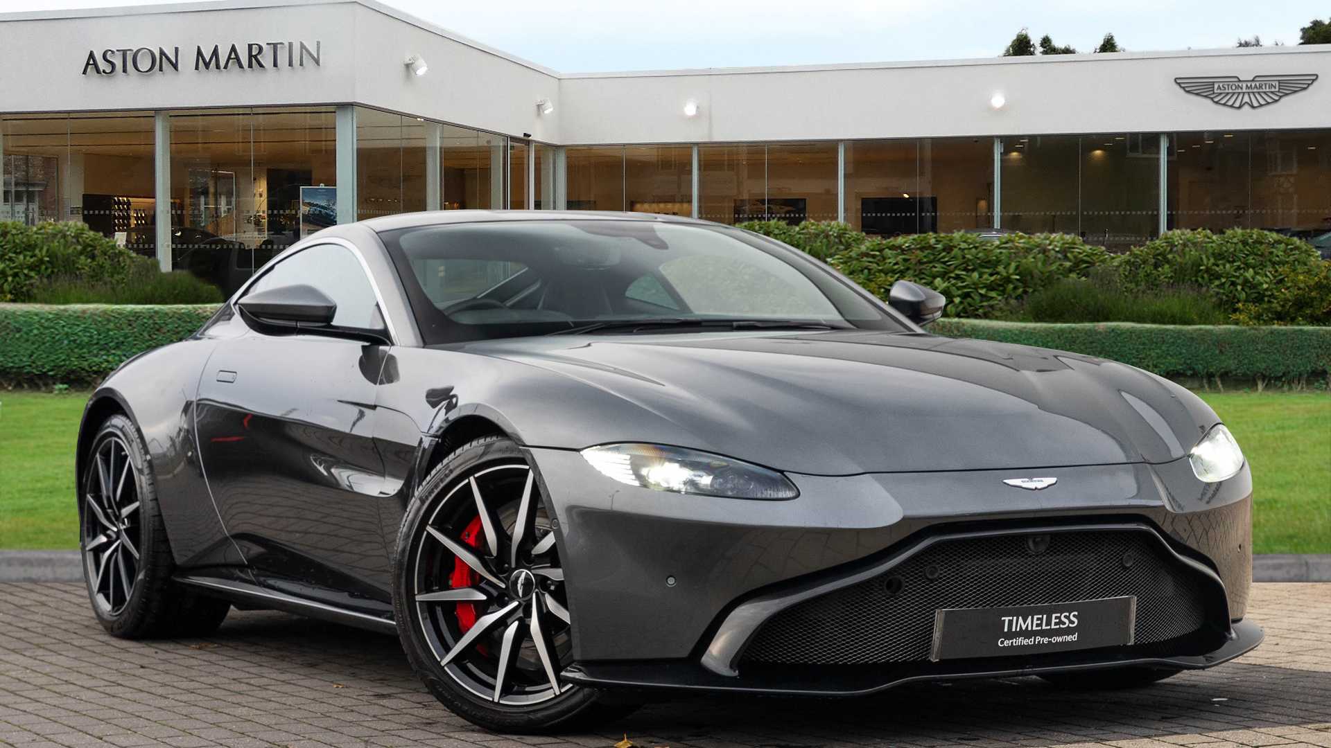 Main listing image - Aston Martin Vantage