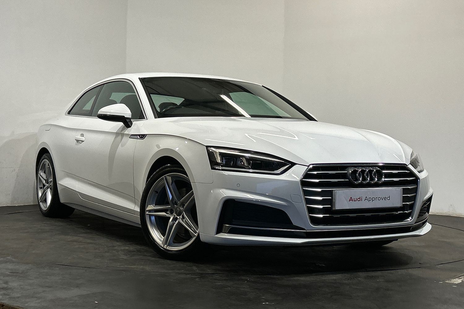 Main listing image - Audi A5