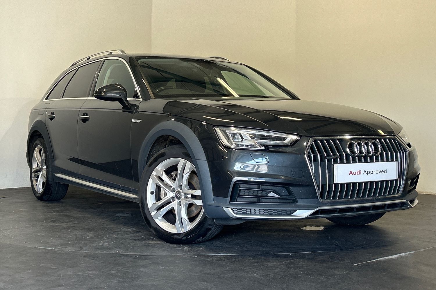 Main listing image - Audi A4 Allroad