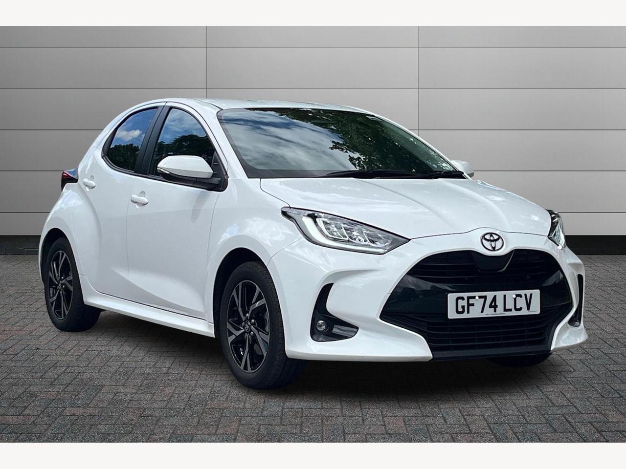 Main listing image - Toyota Yaris