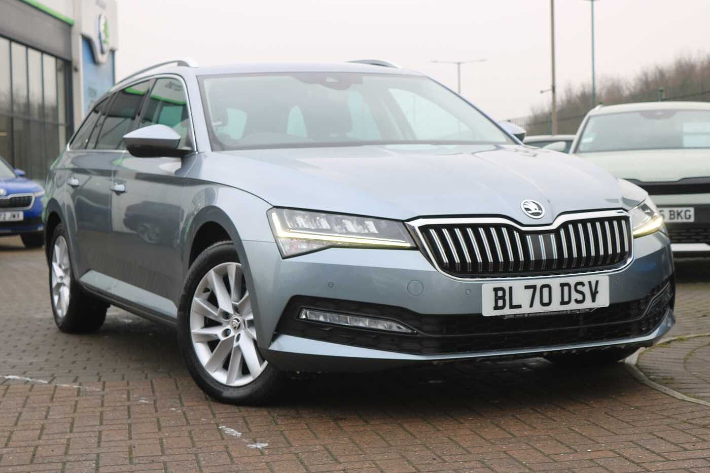 Main listing image - Skoda Superb Estate