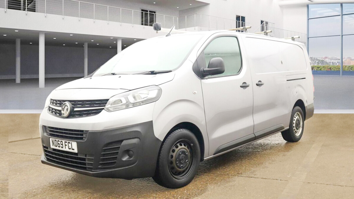 Main listing image - Vauxhall Vivaro