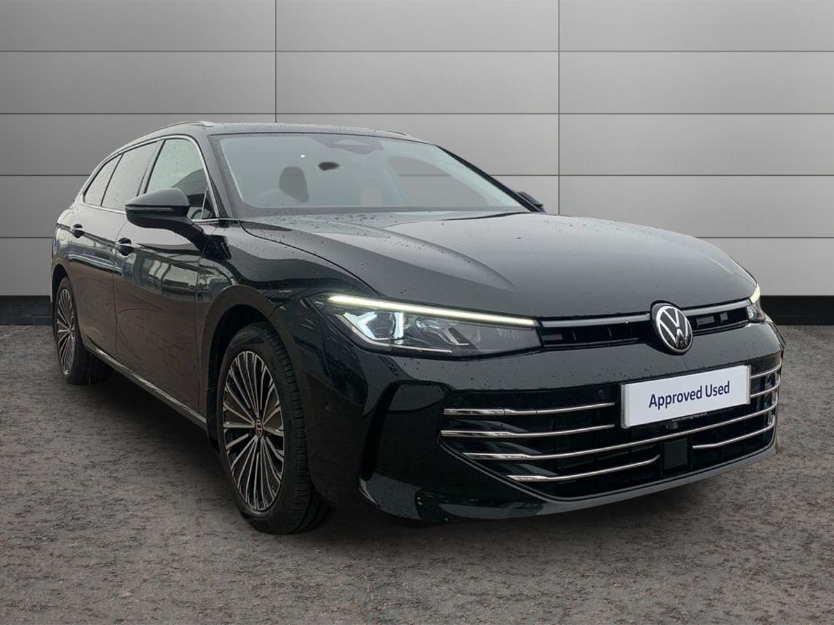 Main listing image - Volkswagen Passat Estate