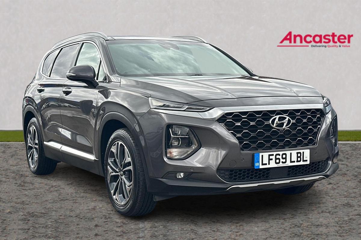 Main listing image - Hyundai Santa Fe