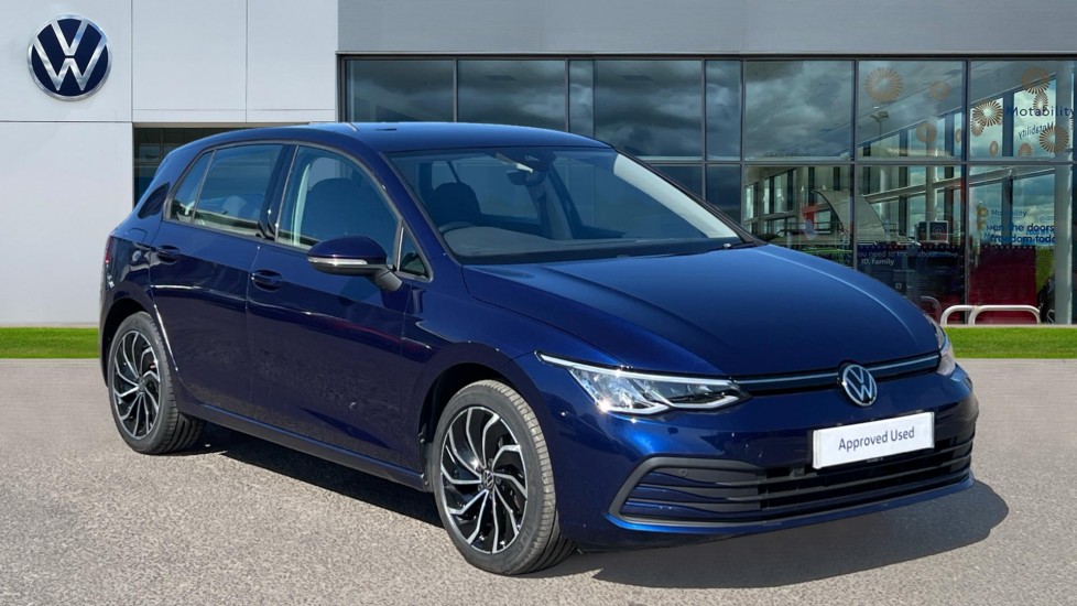 Main listing image - Volkswagen Golf