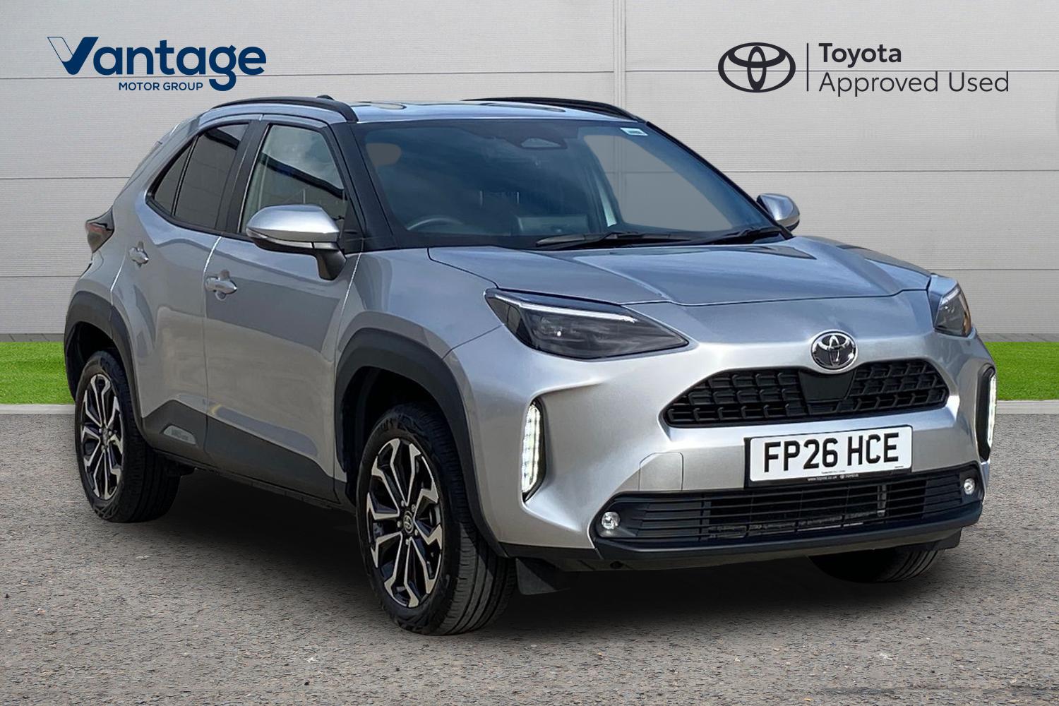 Main listing image - Toyota Yaris Cross