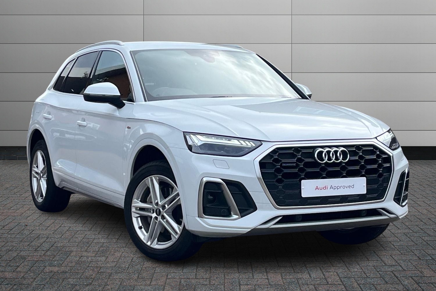 Main listing image - Audi Q5