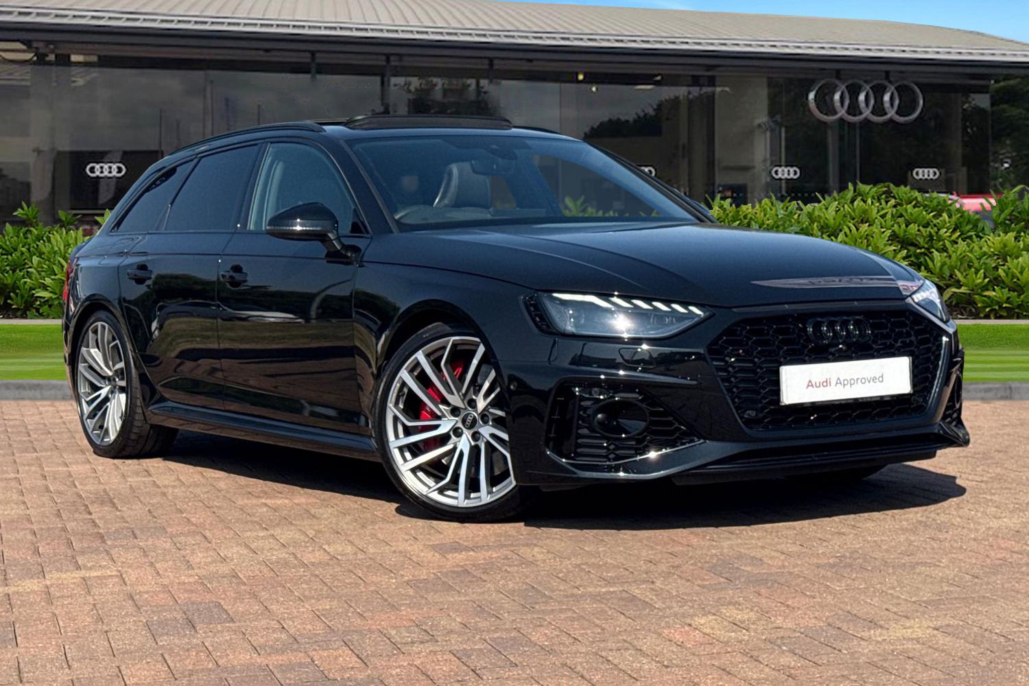 Main listing image - Audi RS4