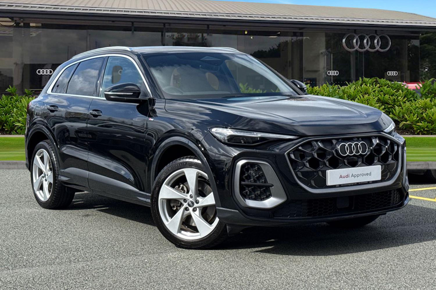 Main listing image - Audi Q5