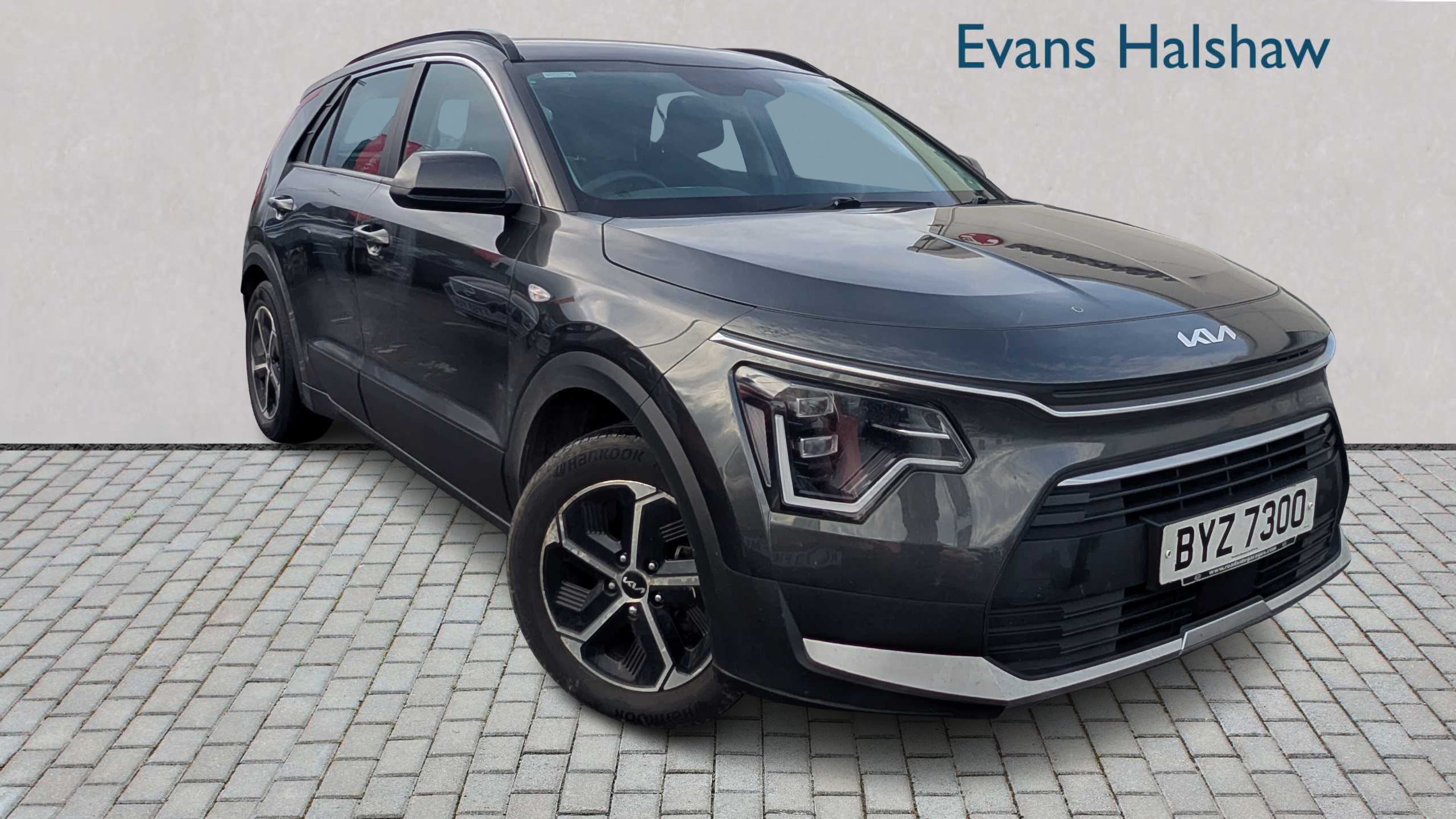 Main listing image - Kia Niro