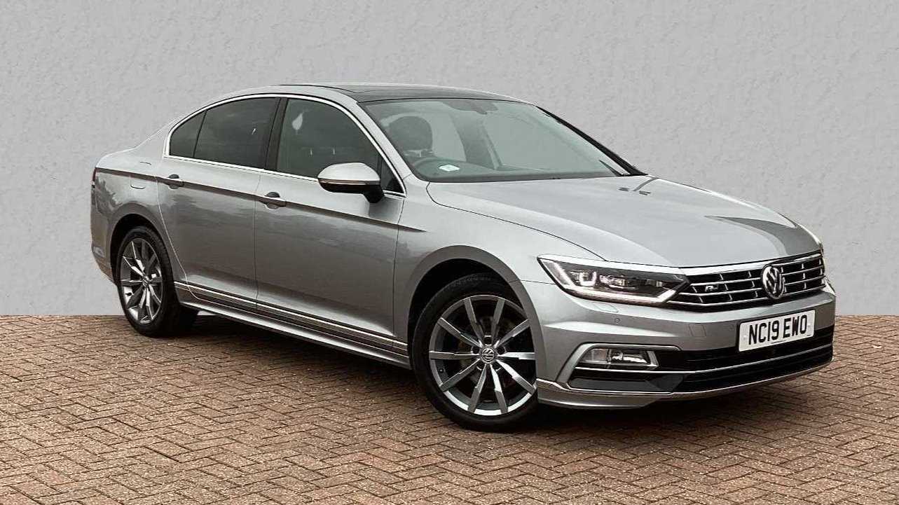 Main listing image - Volkswagen Passat