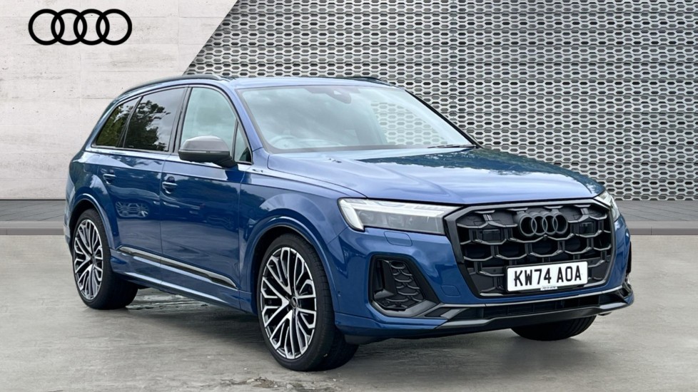 Main listing image - Audi Q7