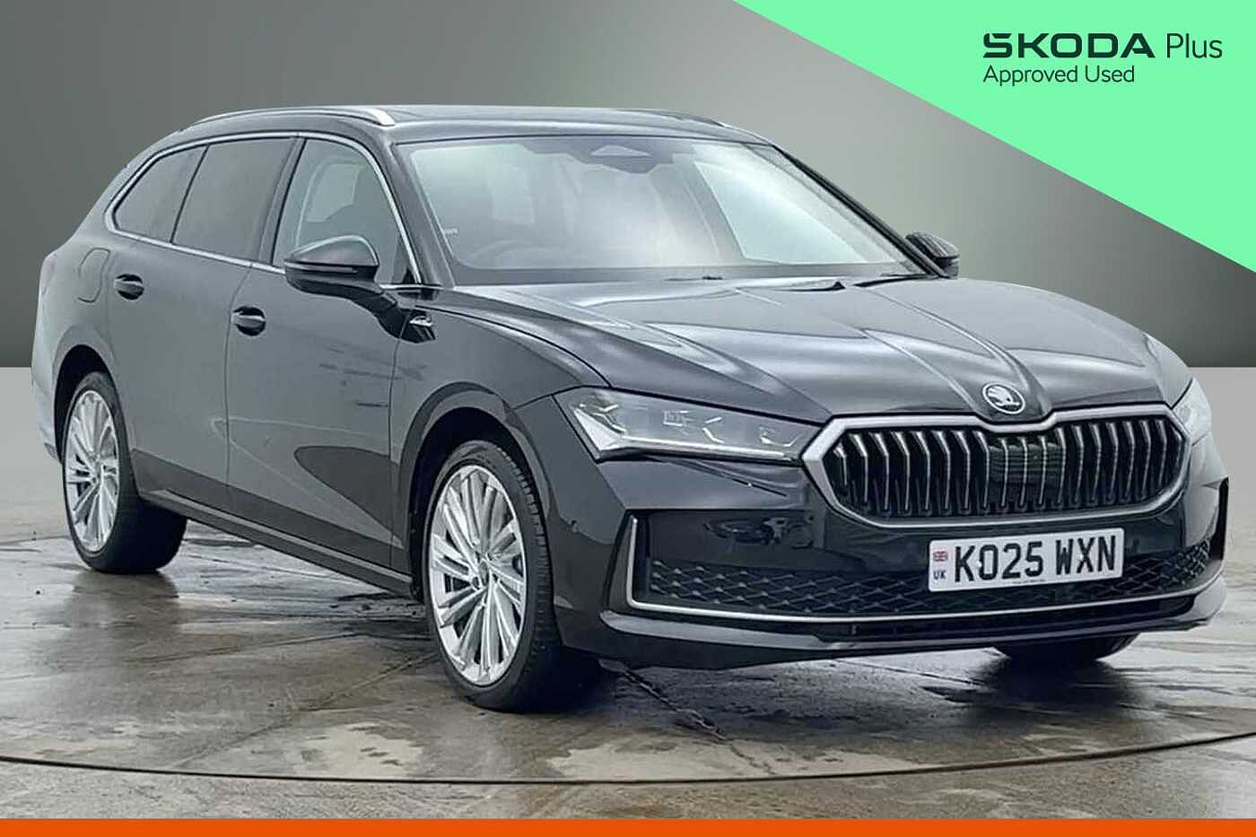 Main listing image - Skoda Superb Estate