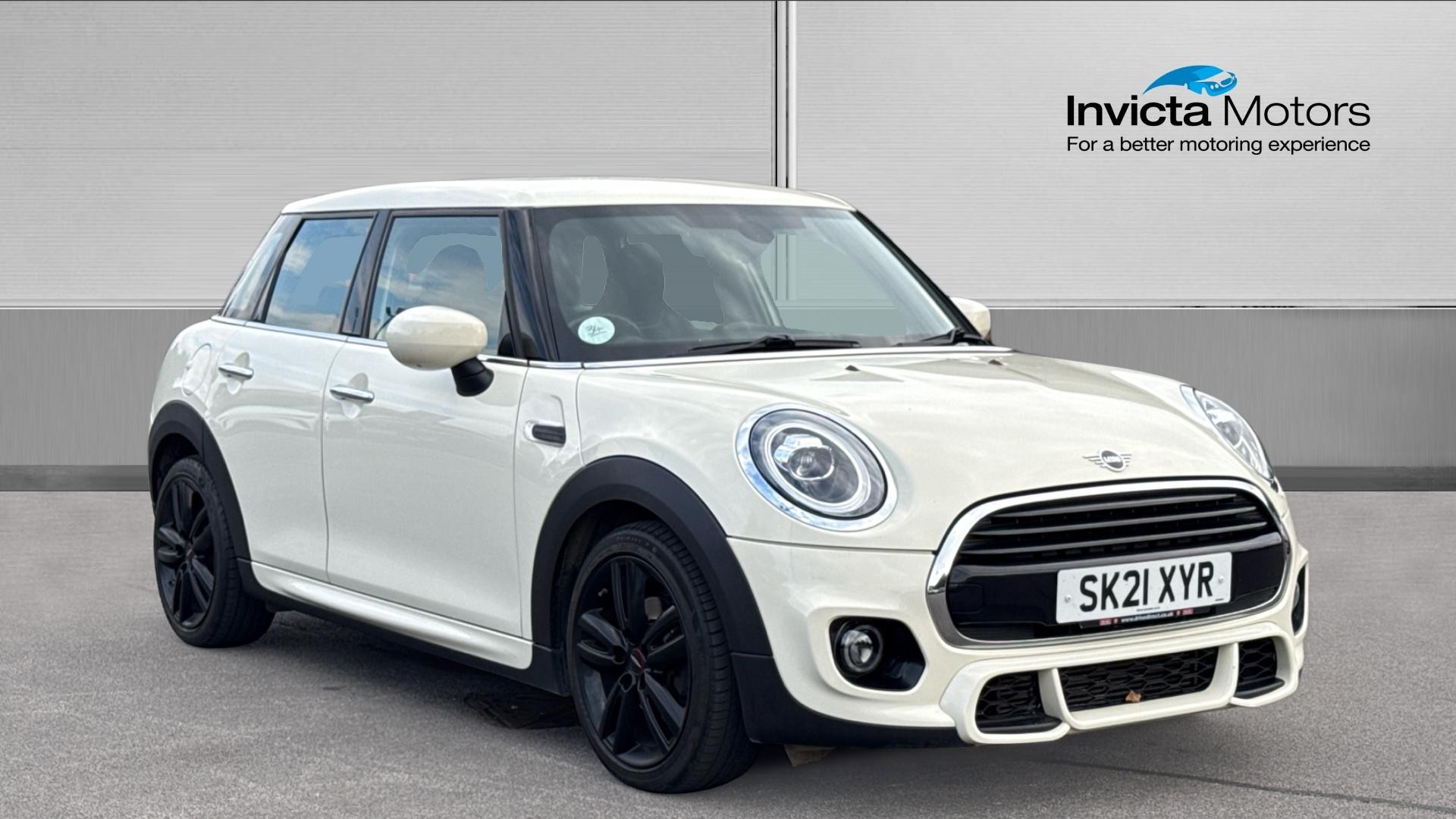 Main listing image - MINI Hatchback