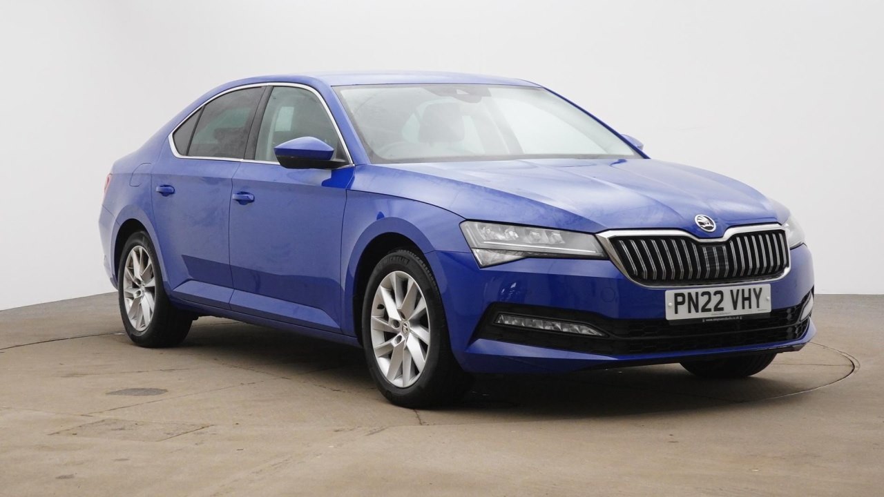 Main listing image - Skoda Superb