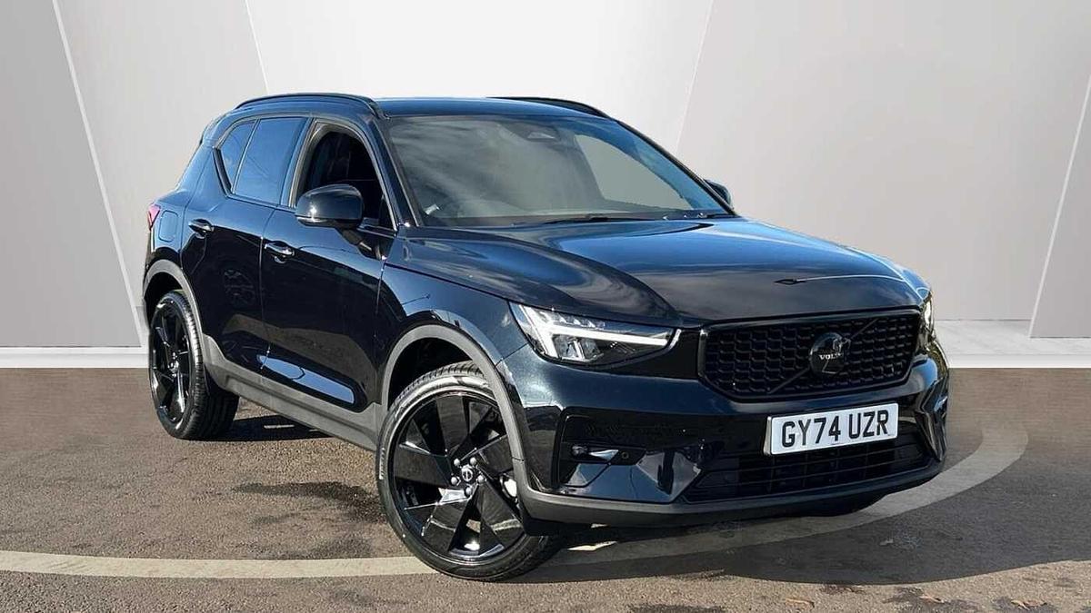 Main listing image - Volvo XC40
