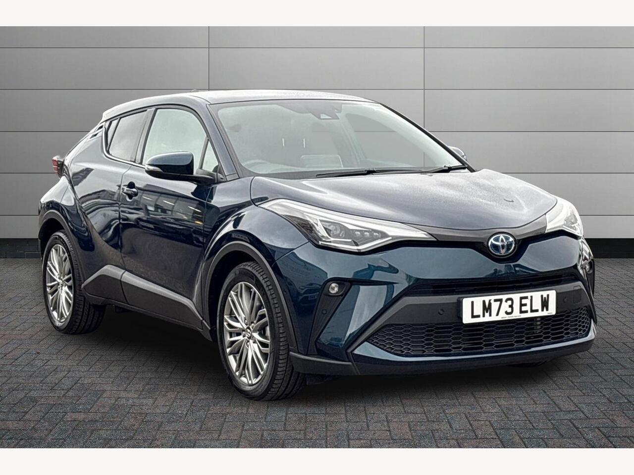 Main listing image - Toyota C-HR