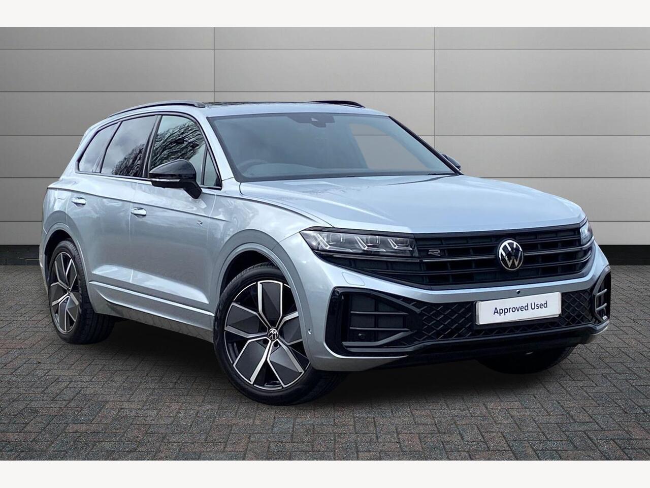 Main listing image - Volkswagen Touareg