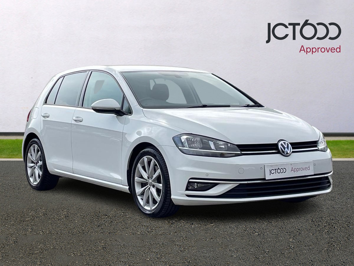 Main listing image - Volkswagen Golf