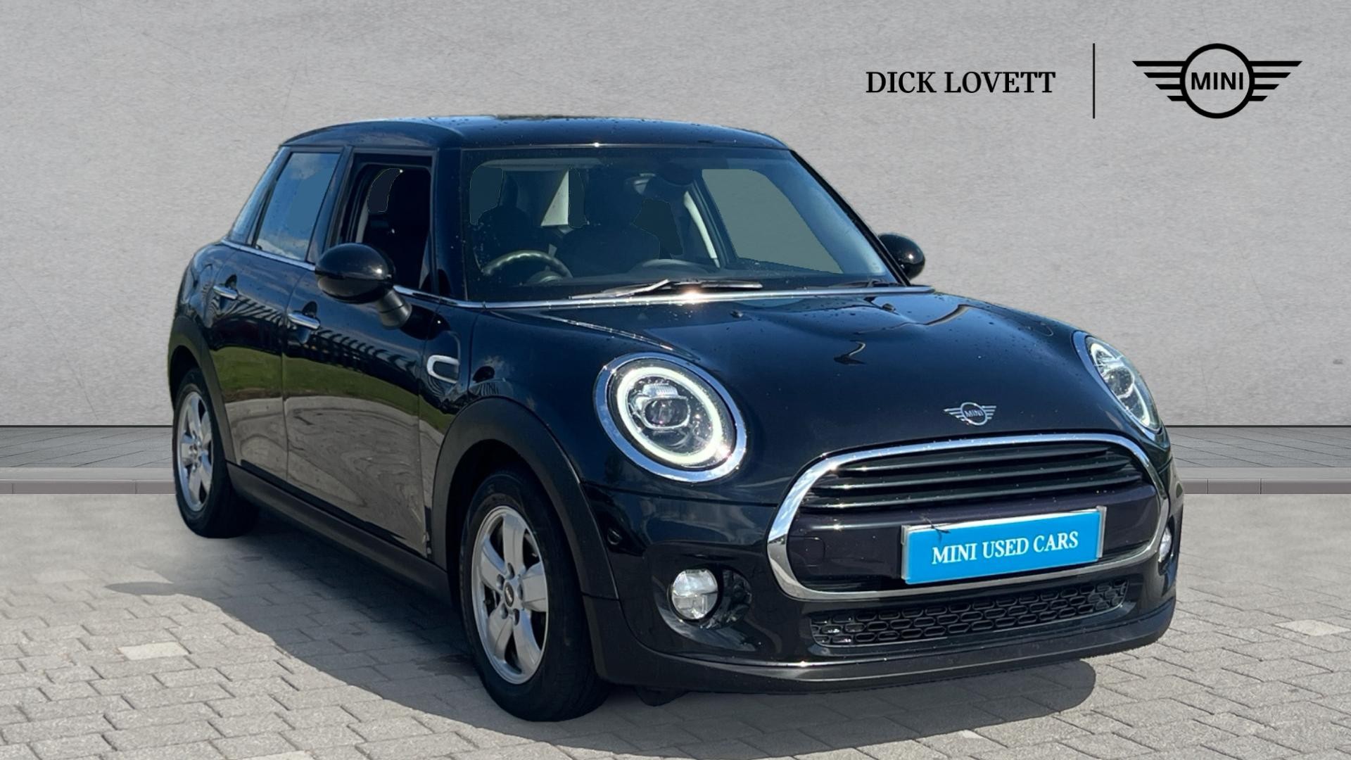 Main listing image - MINI Hatchback 5dr