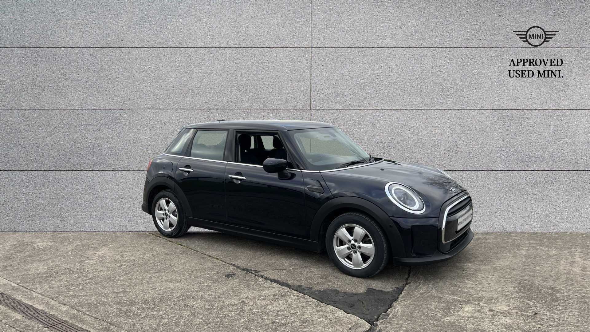 Main listing image - MINI Hatchback 5dr