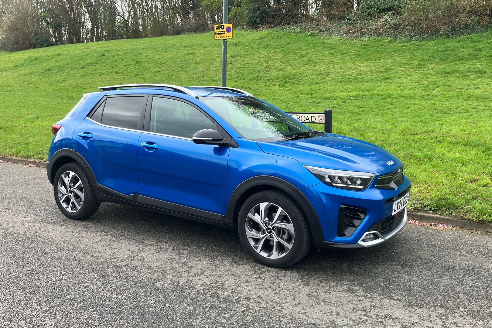 Main listing image - Kia Stonic