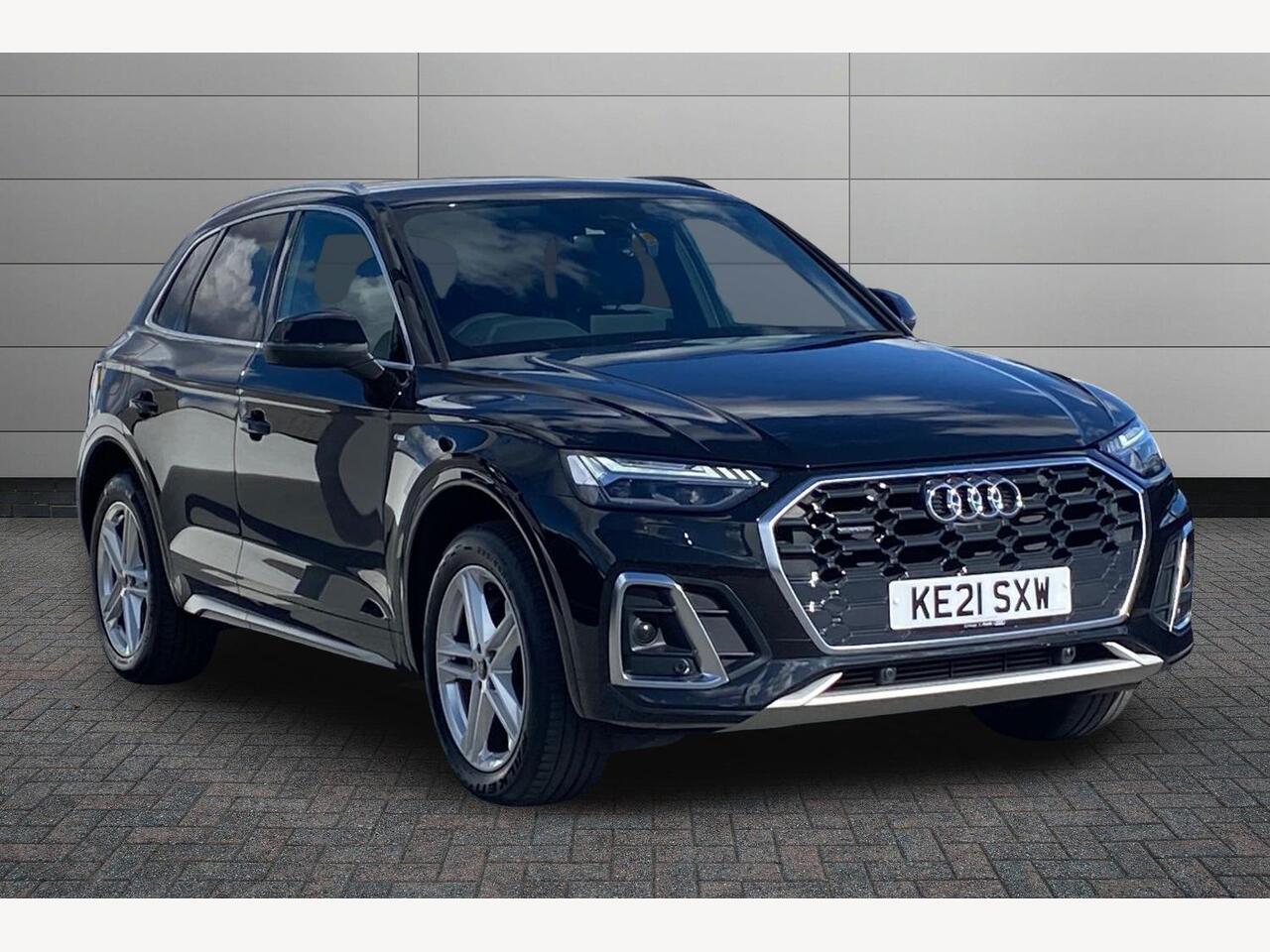 Main listing image - Audi Q5