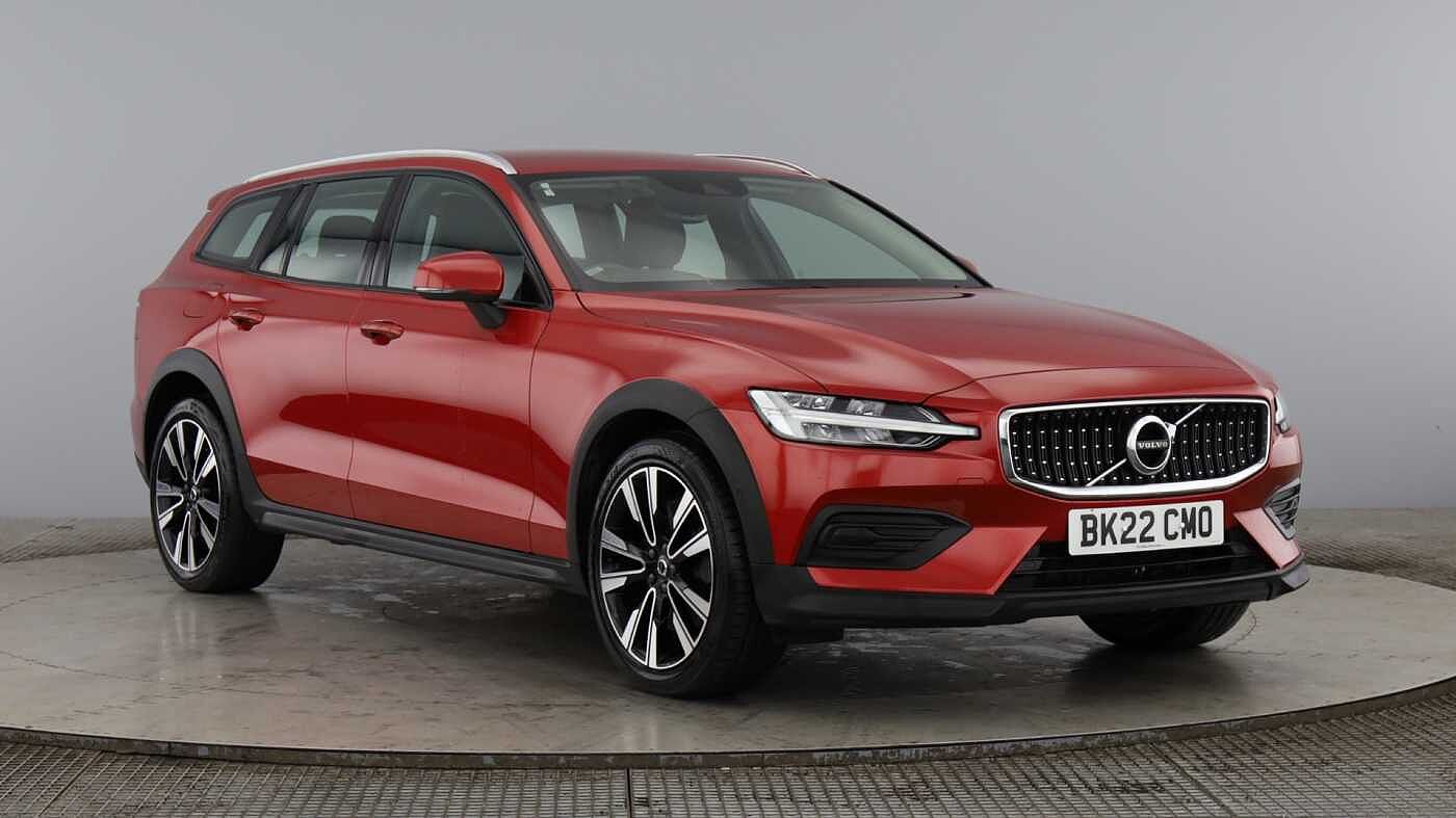 Main listing image - Volvo V60 Cross Country