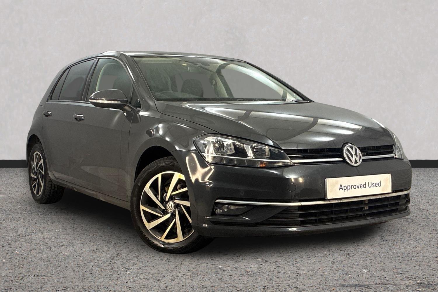 Main listing image - Volkswagen Golf