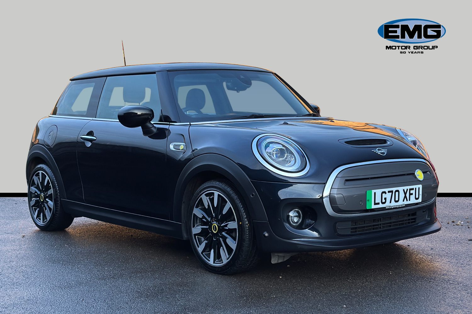 Main listing image - MINI Electric