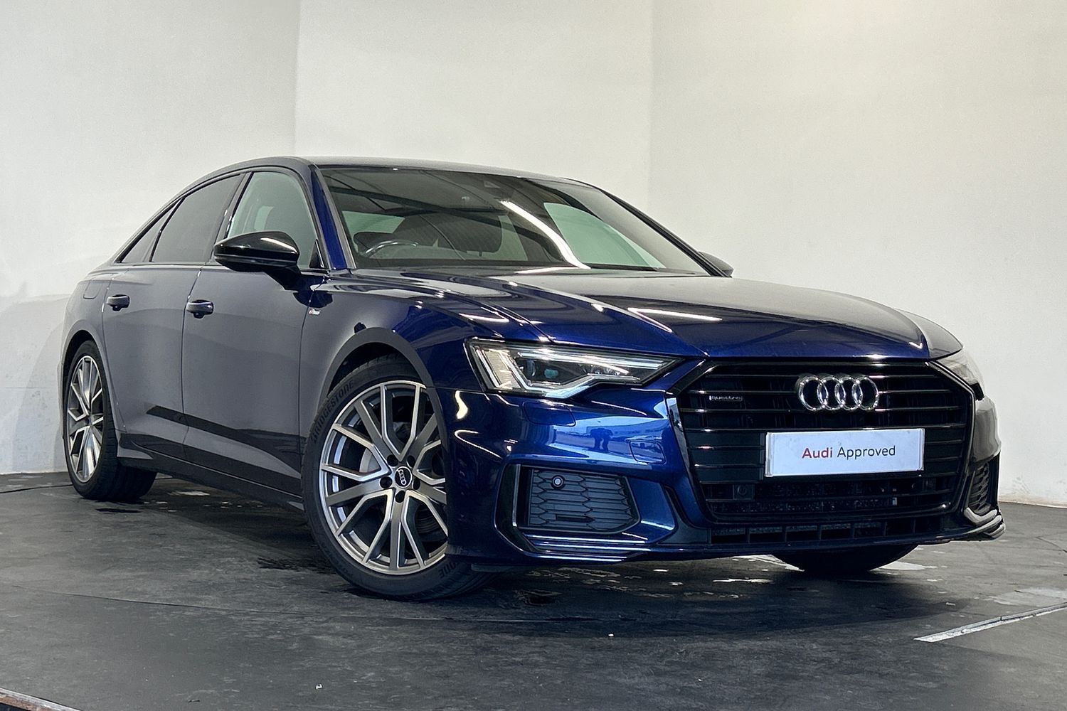 Main listing image - Audi A6