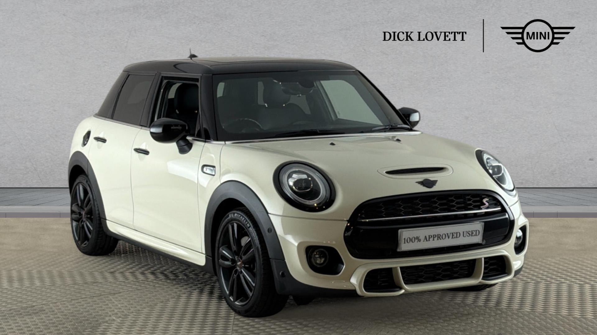 Main listing image - MINI Hatchback